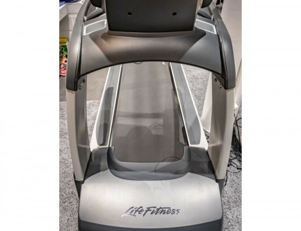 Gebrauchtes Club Series Profi Platinum Studio Laufband, 15“ Touchscreen PCSTE